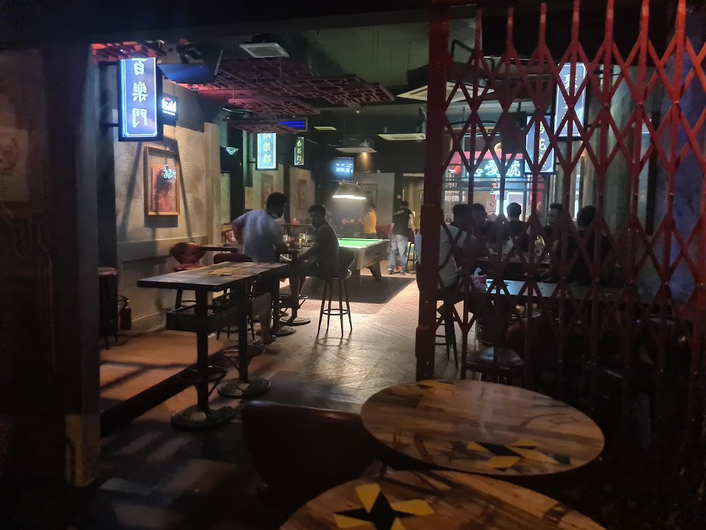 Half Ball Cafe and Bistro